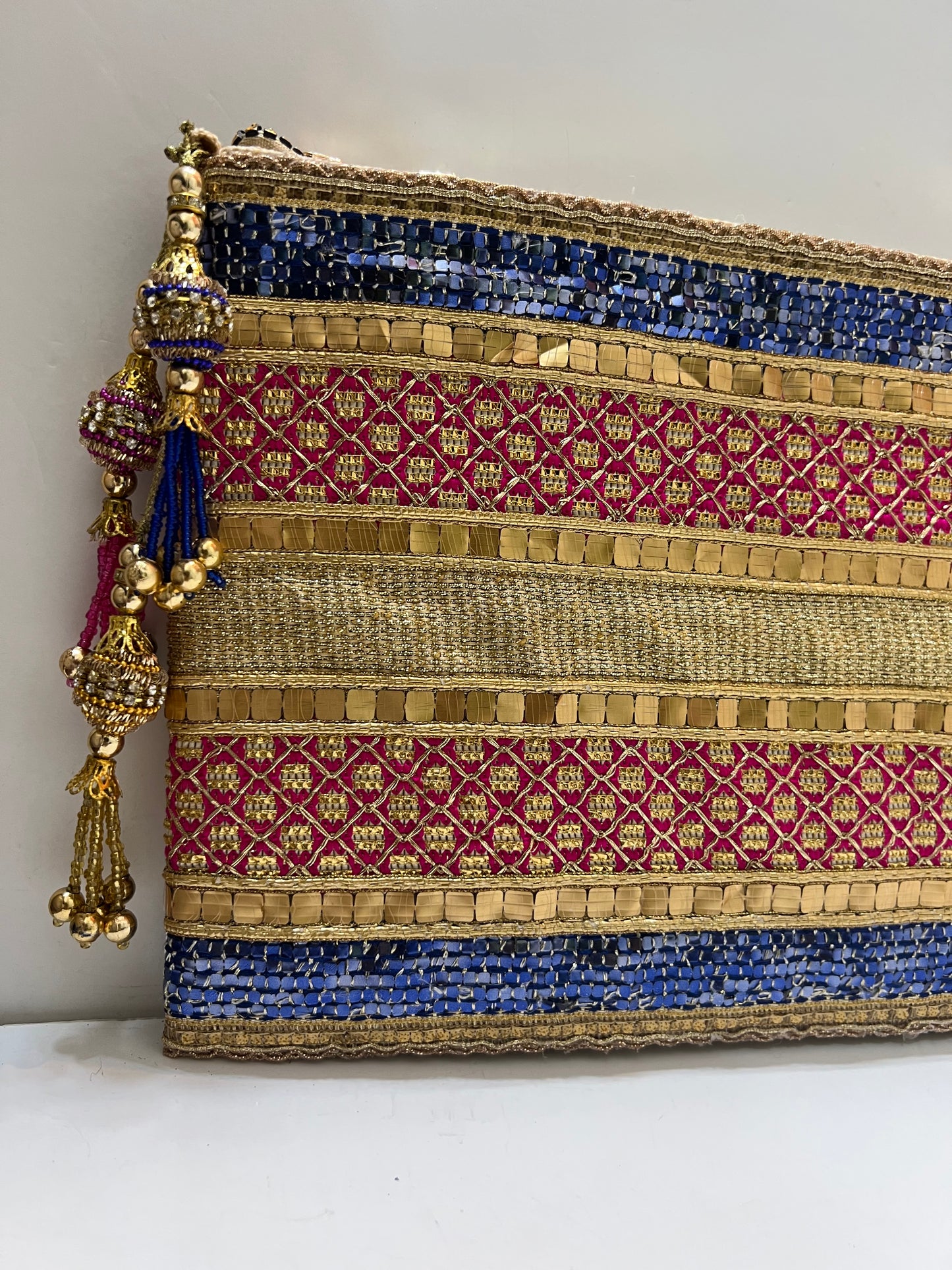 Pinky blue clutch