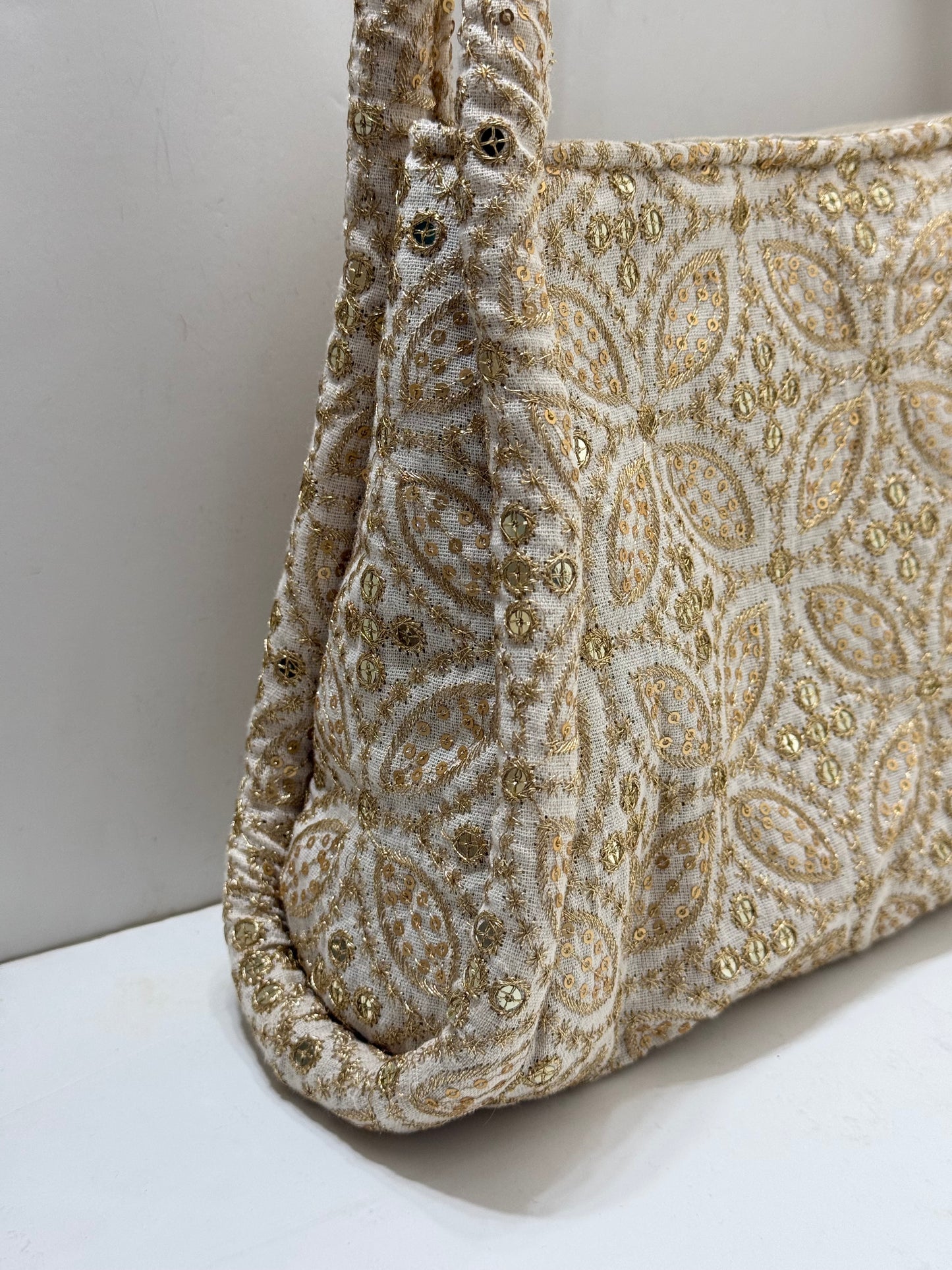 Beige sparkling bag
