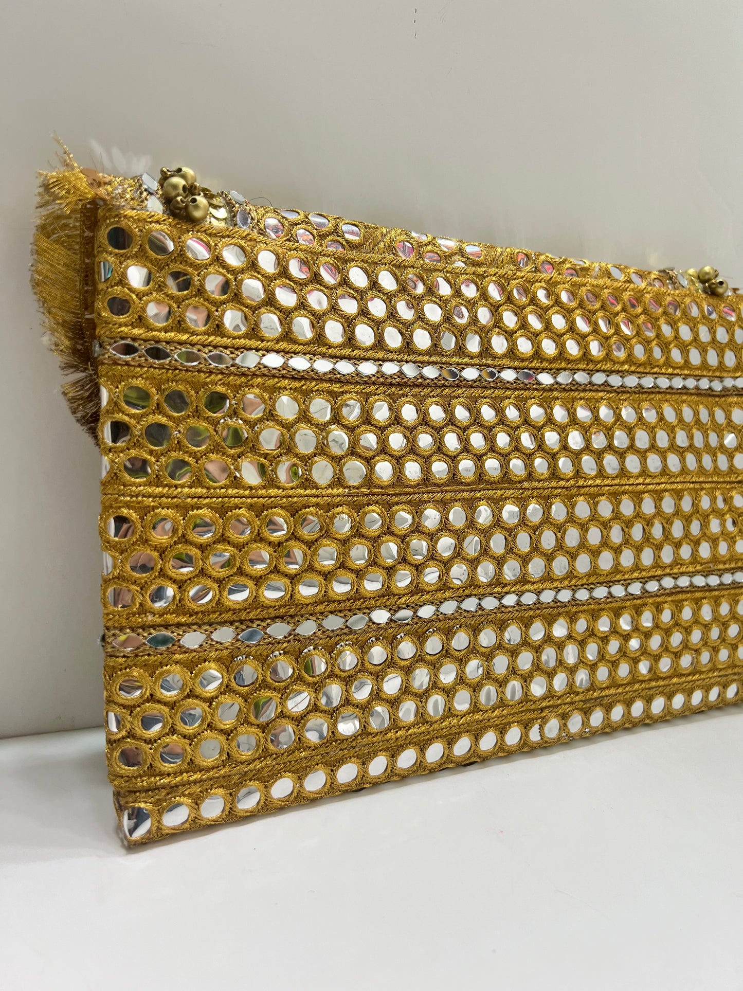 Golden mirrors clutch