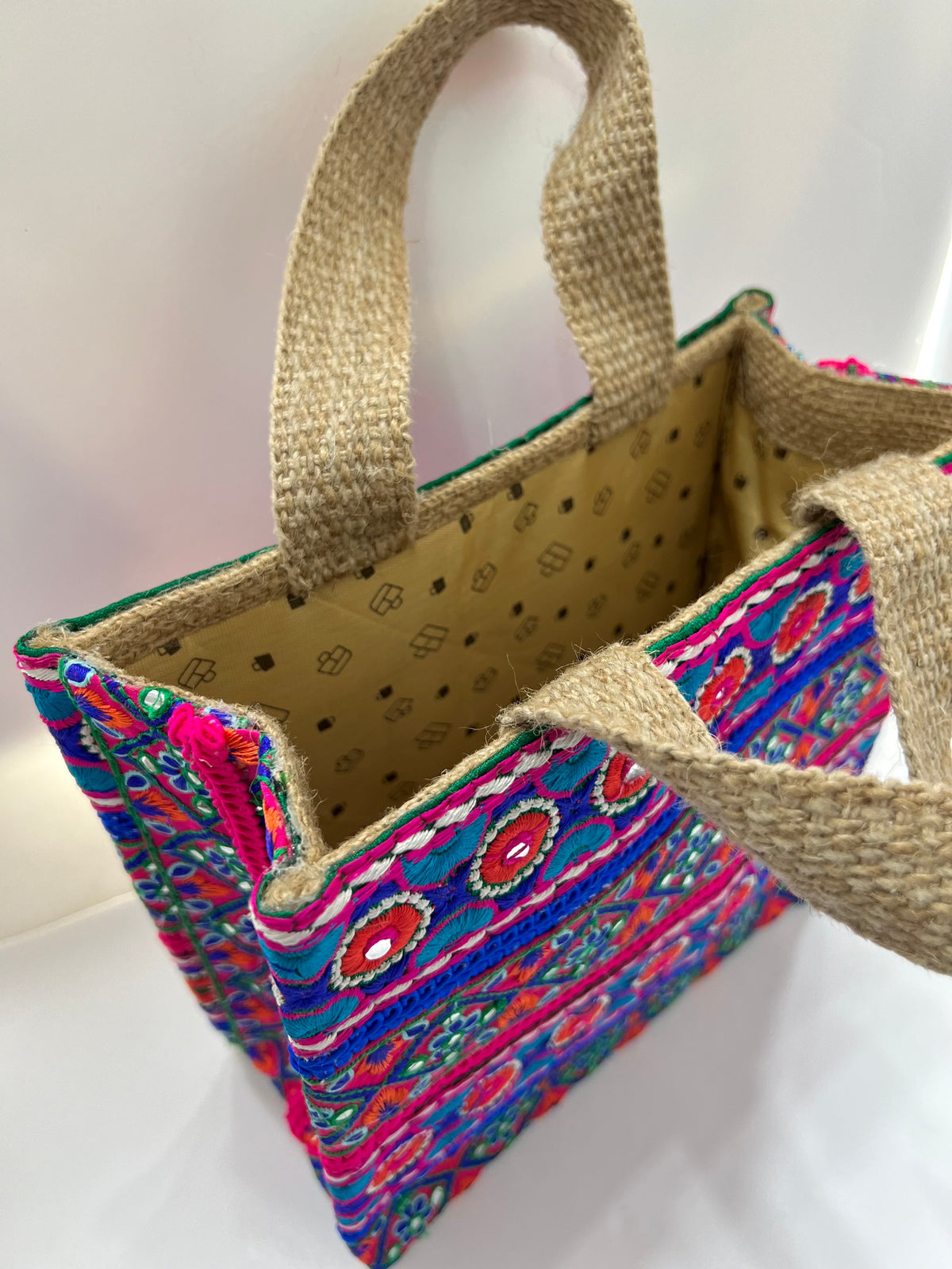 Bluey pink cube bag