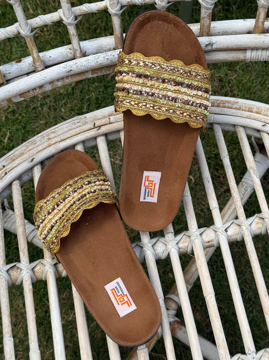 Brownish gold slipper