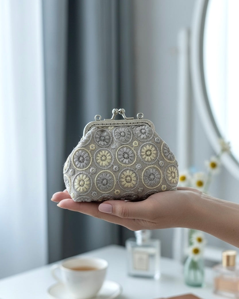 Circles mini pocket