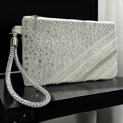 White crystals clutch