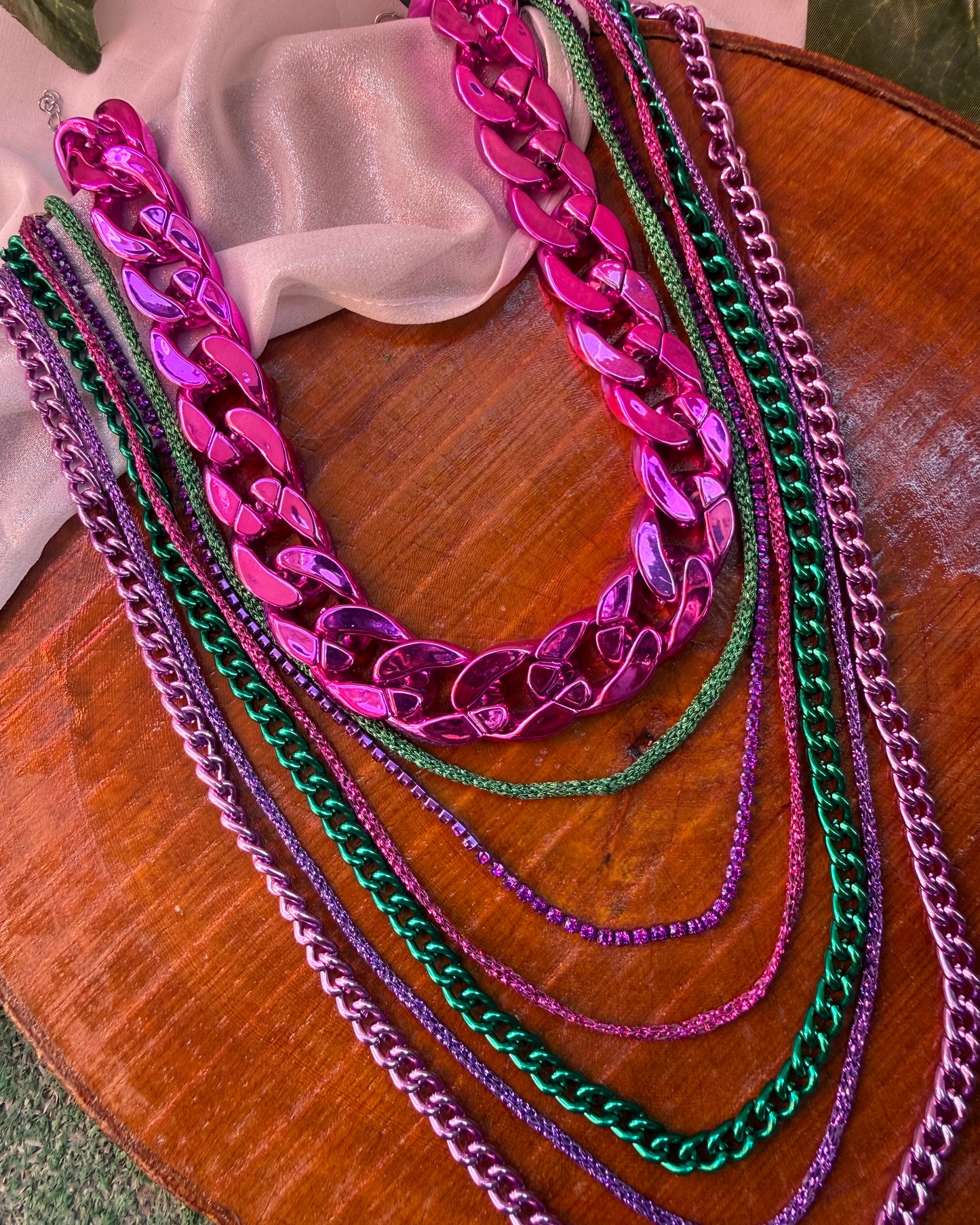 Metalic layered necklace