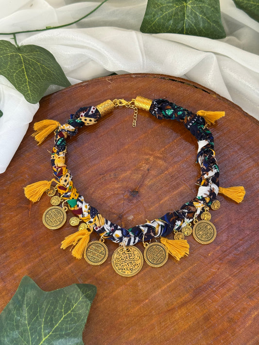 Yellow fringes necklace