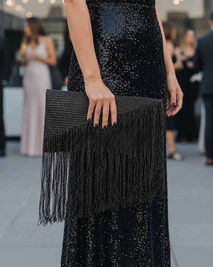 Fumee tassels clutch