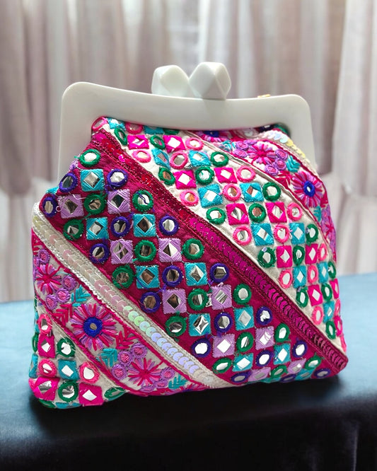 Magenta dream pouch