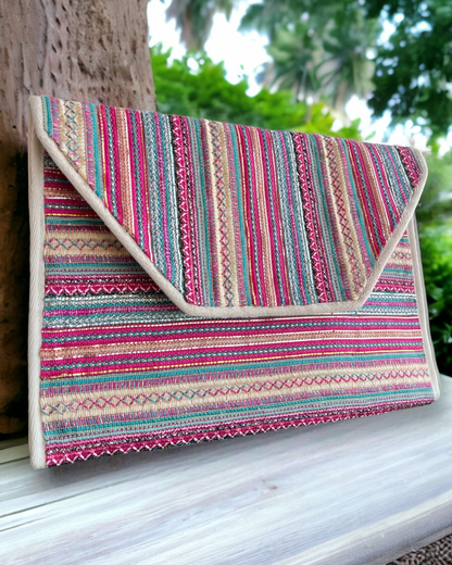 Pink stripes clutch