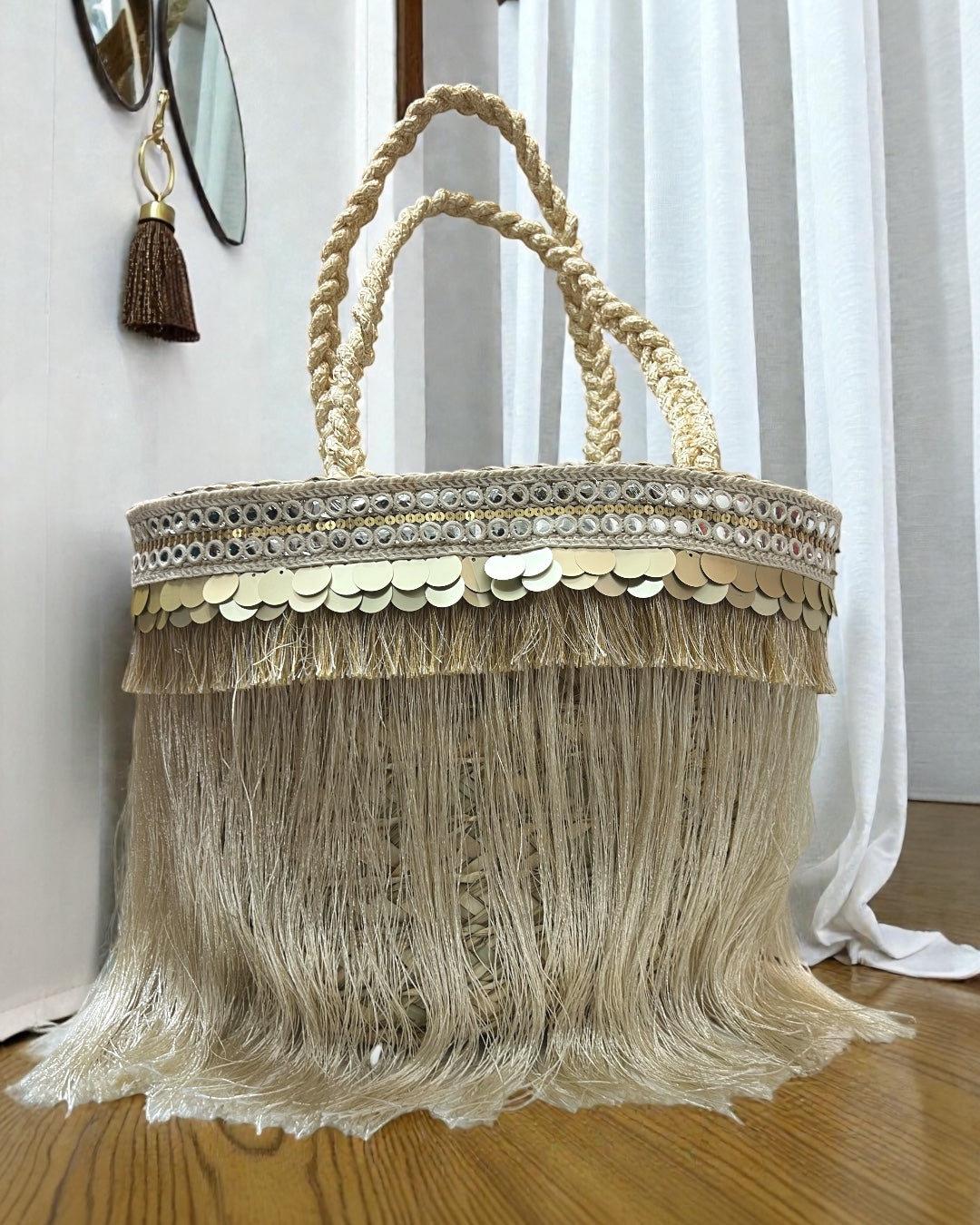 Creamy fringes bag