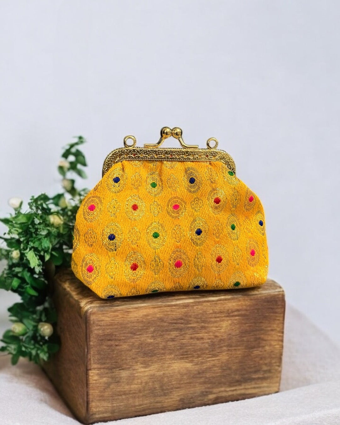 Yellow mini pocket