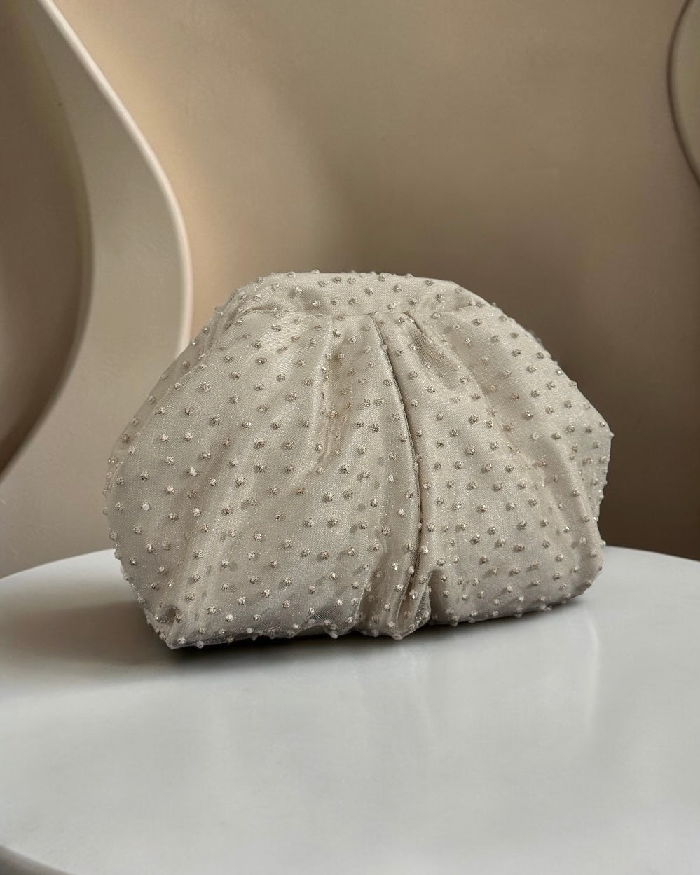 Sparkling light beige small pouch