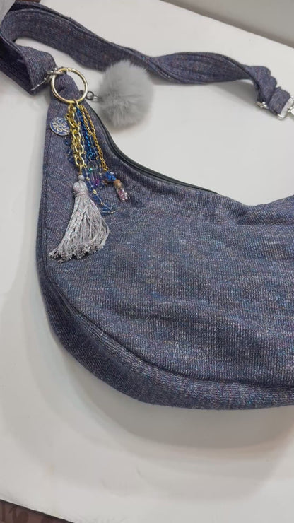 Halfmoon crossbag