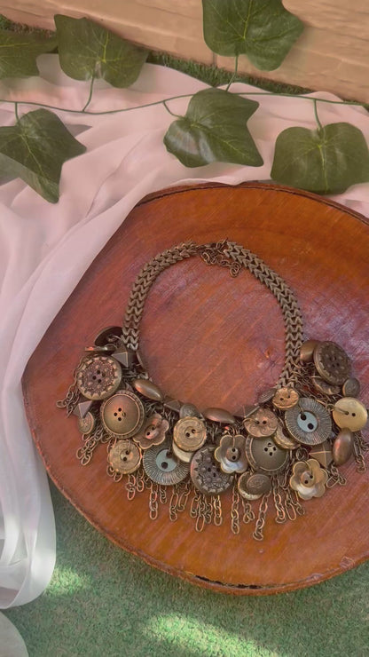 Copper buttons necklace