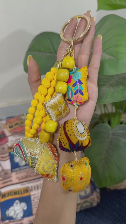 Yellowish medal